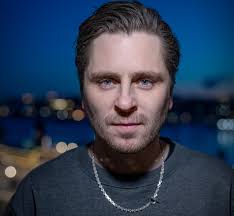 Sverrir Gudnason kan vinna internationell Emmy i rollen som Kurt Haijby