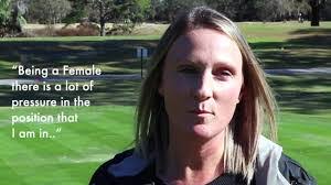 Sarah Minnis's Instagram, Twitter & Facebook