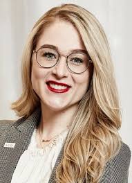 Heather Carnes's Instagram, Twitter & Facebook