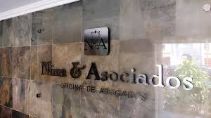 Nina Y Asociados Oficina De Abogados