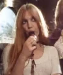 Gillian Hills — Wikipédia