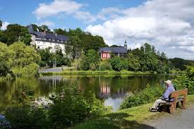Über eine halbrunde einfahrt erreichen sie dieses exklusive einfamilienhaus Ab Hasselfelde Zur Konigsburg Und Nach Stiege Rundtour In Oberharz Am Brocken Gps Wanderatlas