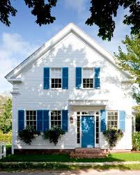 Burnt umber this reduced and oxidized version of raw umber produces dark rich browns that historically used as top coats and for decorative treatments such as graining. 28 Best Front Door Colors Colors To Paint Your Front Door
