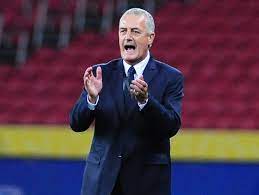 Gustavo julio alfaro (born 14 august 1962) is an argentine former footballer and currently a manager, coach of boca juniors. Gustavo Alfaro Remains Calm With Ecuador S Performance In Brazil But Questions Referee Alexis Herrera For Two Actions Football Sports Archyde
