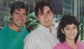 بوابة الحلواني مسلسل تاريخي مصري من أربعة أجزاء، يعالج مرحلة حكم الخديوي إسماعيل لمصر. Ù‡Ù…Ø³Ø§Ø§Ø§Ø§Øª Ø­Ù†ÙŠÙ† ØµÙˆØ± Ù†Ø§Ø¯Ø±Ø© Ù„Ø²ÙˆØ¬Ø© Ø§Ù„ÙÙ†Ø§Ù† Ø­Ø³ÙŠÙ† ÙÙ‡Ù…ÙŠ Ø§Ù„Ø£ÙˆÙ„Ù‰ Facebook