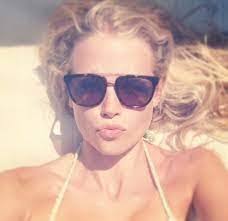 Ivy Curtis's Instagram, Twitter & Facebook