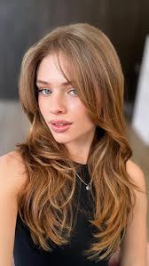 ¡Tu cabello también se merece un Spa! En esta ocasión Sol recibió eso y  mucho más. Le realizamos un tratamiento de nutrición, hidratación y brillo,  acompañado de un relajante masaje capilar mientras ...