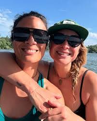 Dayna Frank's Instagram, Twitter & Facebook