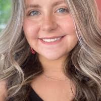 Sarah Zick's Instagram, Twitter & Facebook