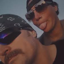 How long to wait before assisting a peafowl chick to hatch?