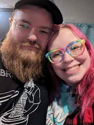 sometimes i look like a crazy person 🤧 his type me