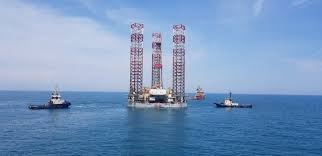Explorarea in ape de mare adancime implica riscuri investitionale mari si necesita investitii de mai multe sute de milioane de dolari, dar un eventual succes ar schimba deepwater champion a fost construit in coreea de sud si a fost proiectat special pentru un acces facil in si din marea neagra. Omv Petrom Reia Forajele In Marea NeagrÄ CautÄ Gaze In Vechiul Perimetru Istria DupÄ Ce A Amanat InvestiÅ£ia In Neptun Deep Cursdeguvernare Ro Cursdeguvernare Ro