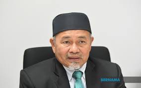 The official portrait of ustaz dato' tuan ibrahim tuan man as vice president of malaysian islamic party. Bernama Weather Conditions Improving Tuan Ibrahim