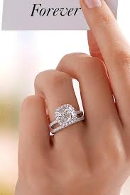 30 Incredible Harry Winston Engagement Rings Wedding Forward Harry Winston Engagement Rings Engagement Rings Opal White Gold Wedding Ring Set