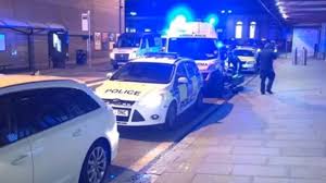 Attaque au couteau à reading : Grande Bretagne Trois Blesses Dans Une Attaque Au Couteau A Manchester