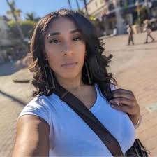 Teshia Smith's Instagram, Twitter & Facebook