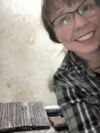 Allyson Randall's Instagram, Twitter & Facebook