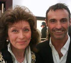 Maybe you would like to learn more about one of these? James Melville Auf Twitter Here S My Awesome Mother With Wet Wet Wet S Marti Pellow When She Was Lady Provost Of Fife Happy Mother S Day Mum You Mean The World To Me Mothersday