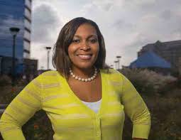 5 profiles of Alums who are A GUIDED TOUR JULIUS CHAMBERS REMEMBERED