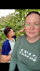 My very first #greenscreen I’m helping out Awad, a 5th year medical student  from 🍓🍉 His family has lost everything and his means of support is gone.  He needs our help to finish his studies. #gfm ...