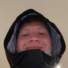 Hey mom just wanted to share some pics and let you know I had a really fun  time with my friends this semester!