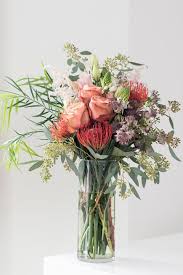 20 Flower Delivery Options For A Sweet Smelling Mother S Day Flower Delivery Mothers Day Flowers Small Flower Arrangements