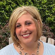 Heidi Gregory's Instagram, Twitter & Facebook