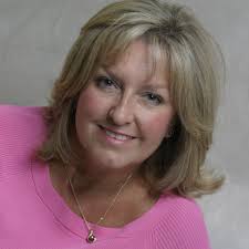 Hostania Schriftart Von Attract Studio · Creative Fabrica