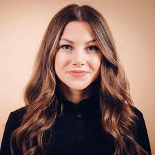 Ａｌｉｎｅ Master of Color, Long Hair Specialist, Wedding Updo Hair Specialist,  Professional Free Hand Technics (Balayage, Painting etc.), Makeup Artist .  Jetzt Termin vereinbaren! . Info: Inhalt enthält Produkt- und  Personenwerbung ©️™️ #