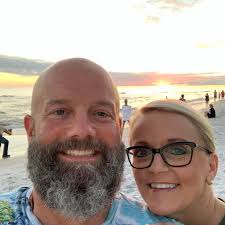 What type of gas mileage does everyone get while towing their campers?