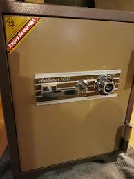Jan 14, 2019 · if there happens to be a manual key override, he may try picking the lock open rather than destroying the combination dial. Lock Picking 101 Forum How To Pick Locks Locksport Locksmithing Locks Lock Picks