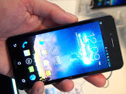 Hands-on with the Asus Padfone Infinity ...