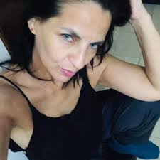 I am struggling so bad right now I am stressed eating at work and have a  sweet tooth that will not quit I've gained almost every ounce of weight I  lost when