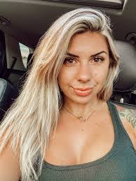 Taylor Hamlet's Instagram, Twitter & Facebook