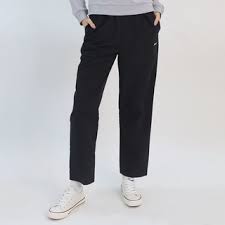 Istri kamu,asal kamu bisa bahagia sama ibu. iya bu,aku akan sangat bahagia bisa menikahi ibu,wanita yang aku cintai. kulepas baju dan celanaku,jadi aku hanya memakai celana dalam. Baju Korporat Muslimah Shopee Malaysia