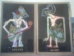 Punakawan ini kemudian menghibur penonton dengan banyolan, menyampaikan pesan moral, dan bahkan. Terjual Wayang Kaca Pandawa Kresna Hanuman Punakawan Kaskus