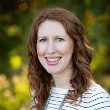 Alina Maldonado's Instagram, Twitter & Facebook