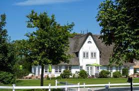 Check spelling or type a new query. Hotels Mit Hund 20 Hundefreundliche Hotels An Der Nordsee Escapio