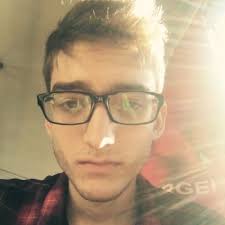 Ian Viola (@LeMonkeyFa)