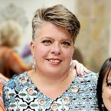 Jennifer Herd's Instagram, Twitter & Facebook