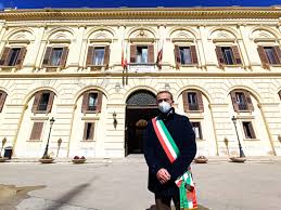 L'acquisizione della banca d'italia è un passaggio fondamentale affinchè de picciotto diventi poi anche il proprietario del trapani calcio. Trapani Ecco Il Calendario Per Arrivare All Avviso Pubblico Trapani Granata