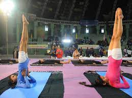 ✨canadian national yoga champion 2019 ✨principal & director of the first international virtual bikram yoga school, humans of bikram yoga ✈️ www.humansofbikramyoga.com. Yoga Youngsters Participate In National Yoga Sports Competition Events Movie News Times Of India