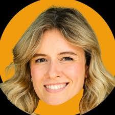 Julie Wiegand's Instagram, Twitter & Facebook