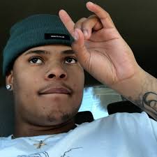 Stream Go Off by Laro Benz