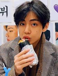 I just read 2020 profiles and rolling paper for v. Keep Yoongi Round