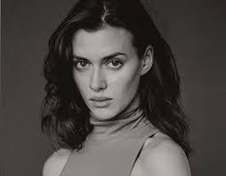 Maria Pender, Warszawa sierpień 2022 :: Behance