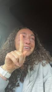 Maria Halley's Instagram, Twitter & Facebook