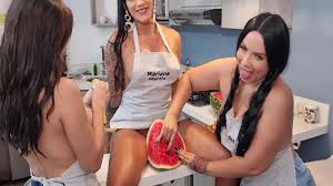 Mariana Martix And Lissa Tyler In Sex At The Kitchen With Lily Rosse 7 Min  - Video porno | TXXX.com
