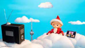 The puppet was based on the ole lukøje character by hans christian andersen. Sandmannchen Kurzfilm Zur Coronakrise Ab Heute Online Digital Fernsehen