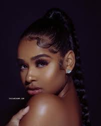 Pin By Luna On Beat Business Hairstyles Business Photoshoot Baddie Hairstyles